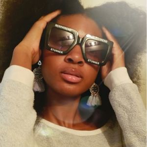 Fashionable Oversized Square Stunner Sunnys😎